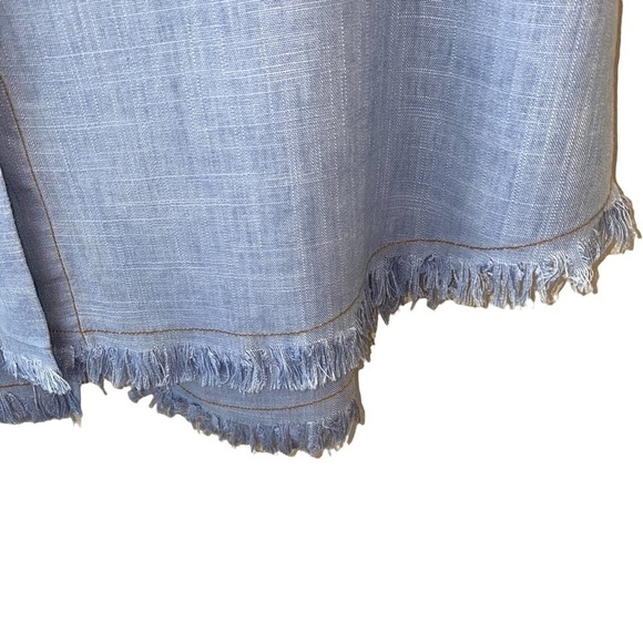 Umgee Women’s light-weight frayed hem Chambray Denim sleeveless top Sz S - Picture 4 of 8
